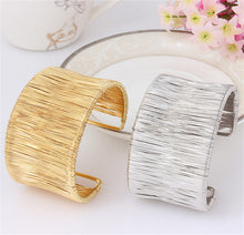 Load image into Gallery viewer, Multilayered Wire Cuff Bracelet
