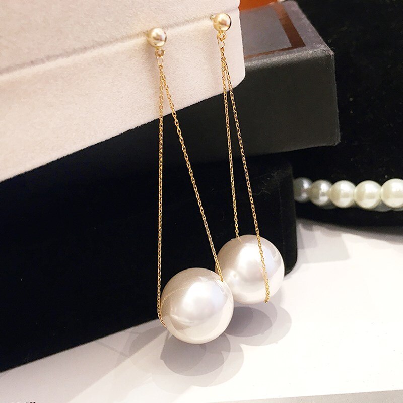 Chain & Pearl earrings