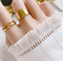 Load image into Gallery viewer, Gold Plated Smooth Chunky Ring
